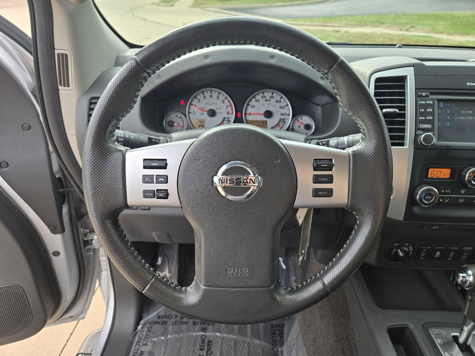 Used 2014 Nissan Frontier PRO-4X w/ Pro-4x Luxury Package AWD/4WD image 16