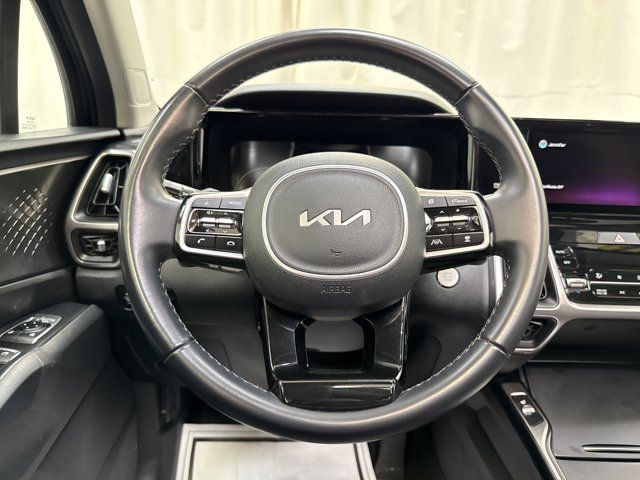 Used 2022 Kia Sorento EX w/ Panoramic Sunroof Package image 20