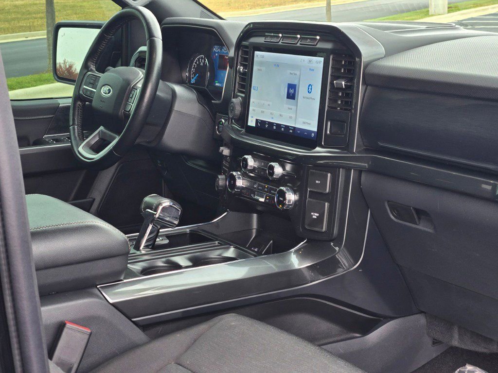 Certified 2022 Ford F150 XLT w/ Equipment Group 302A High image 9