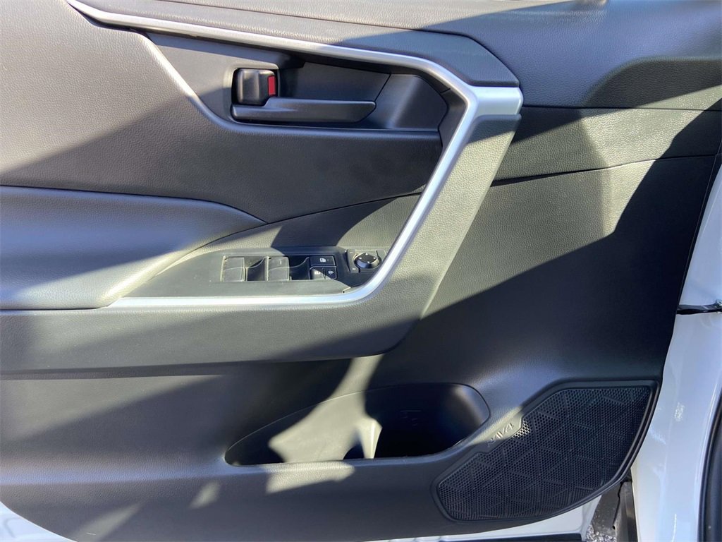 Used 2023 Toyota RAV4 LE image 16