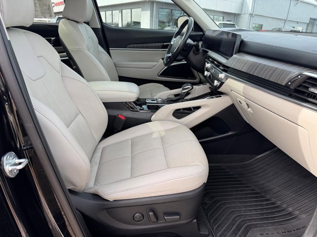 Used 2023 Kia Telluride SX AWD/4WD image 8