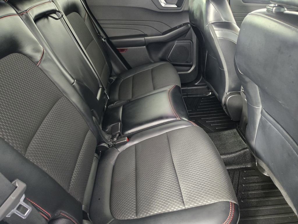 Used 2023 Ford Escape ST-Line Elite image 32