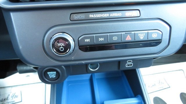 New 2025 Ford Maverick XLT w/ XLT Luxury Package image 19