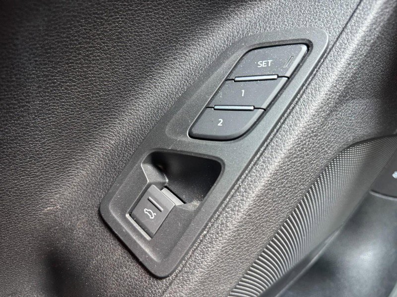 Used 2024 Audi Q3 2.0T Premium Plus w/ Premium Plus Package image 16