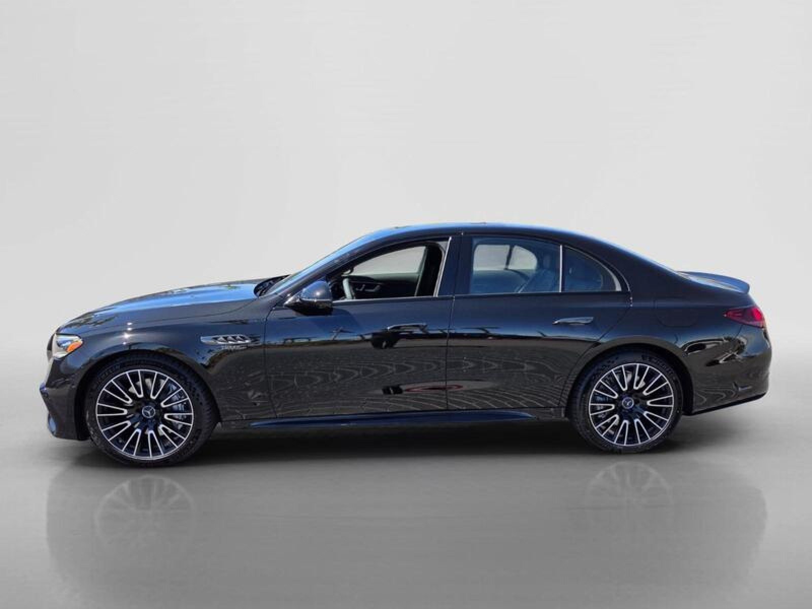 New 2027 Mercedes-Benz E 53 AMG e 4MATIC Sedan image 2