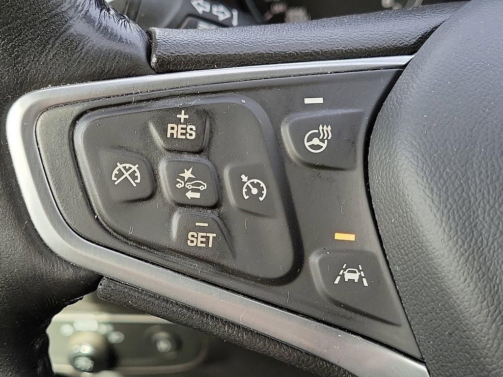 Used 2022 Chevrolet Equinox Premier FWD image 16