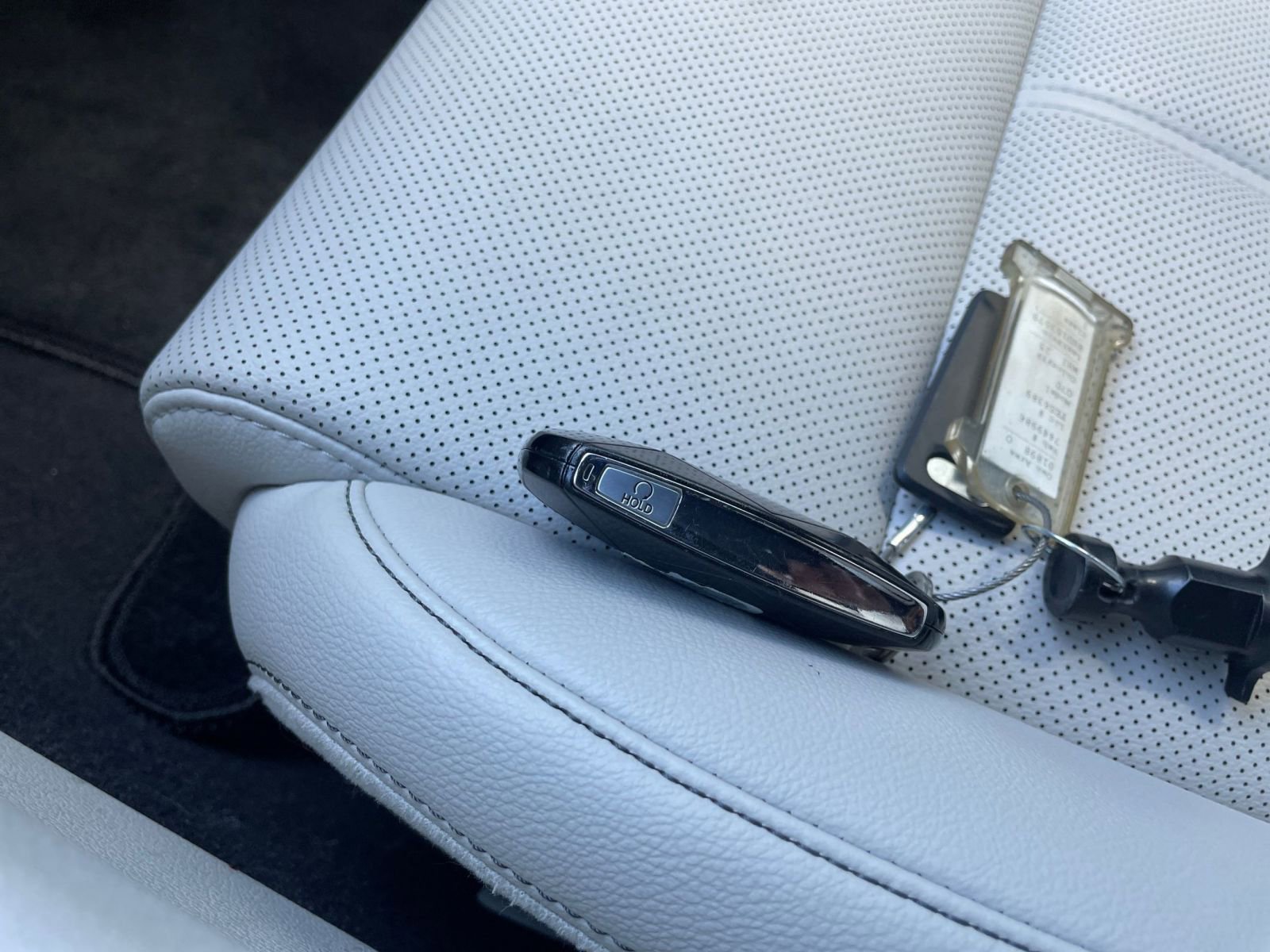 Used 2025 Genesis G70 2.5T image 27