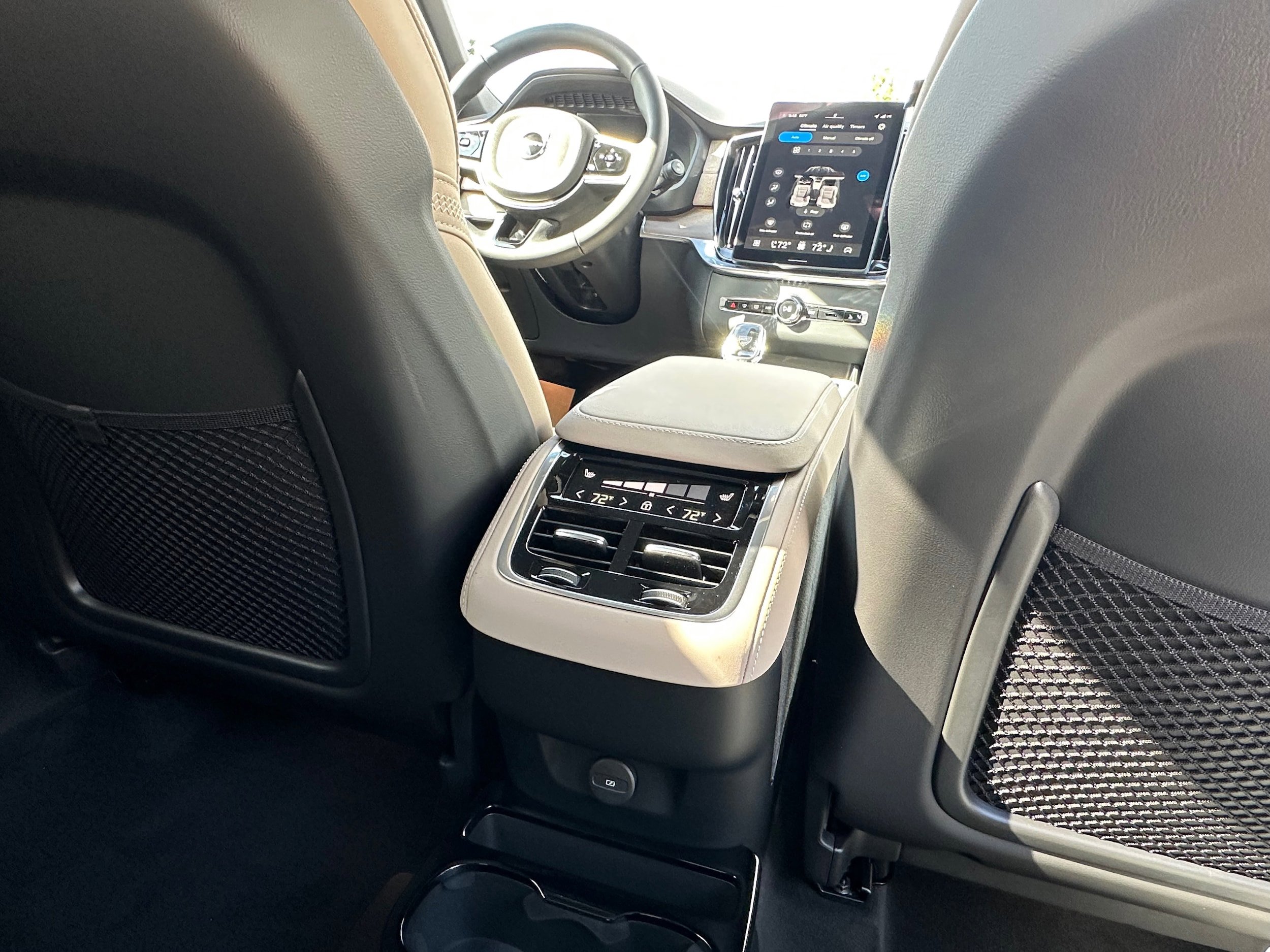 Used 2026 Volvo XC90 B6 Plus w/ Protection Package Premier AWD/4WD image 12