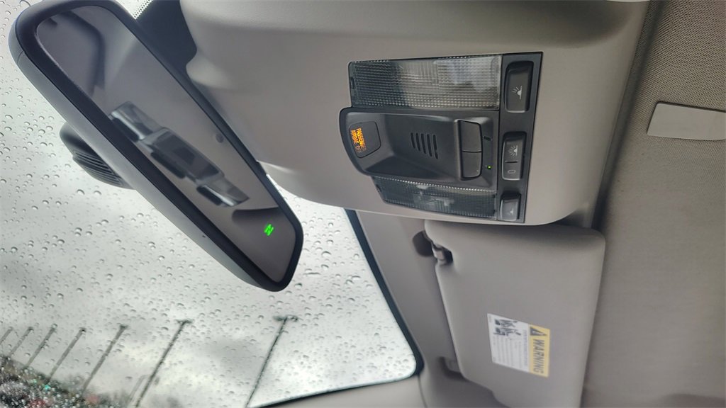 Used 2013 Volvo C70 T5 w/ Climate Pkg image 24