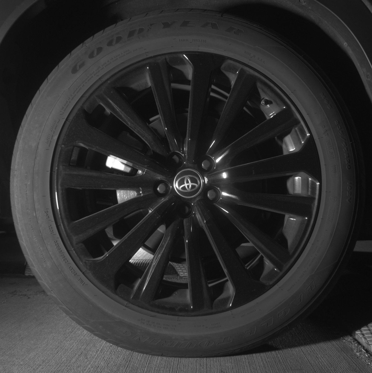 Used 2025 Toyota Highlander XSE image 15