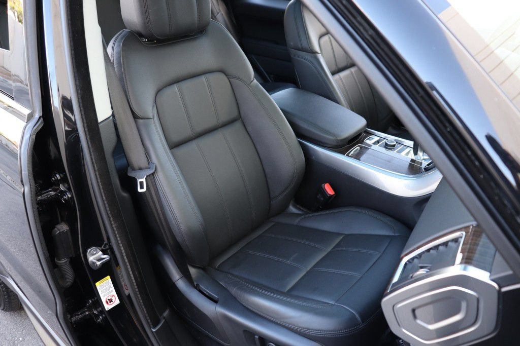 Used 2022 Land Rover Range Rover Sport SE AWD/4WD image 35