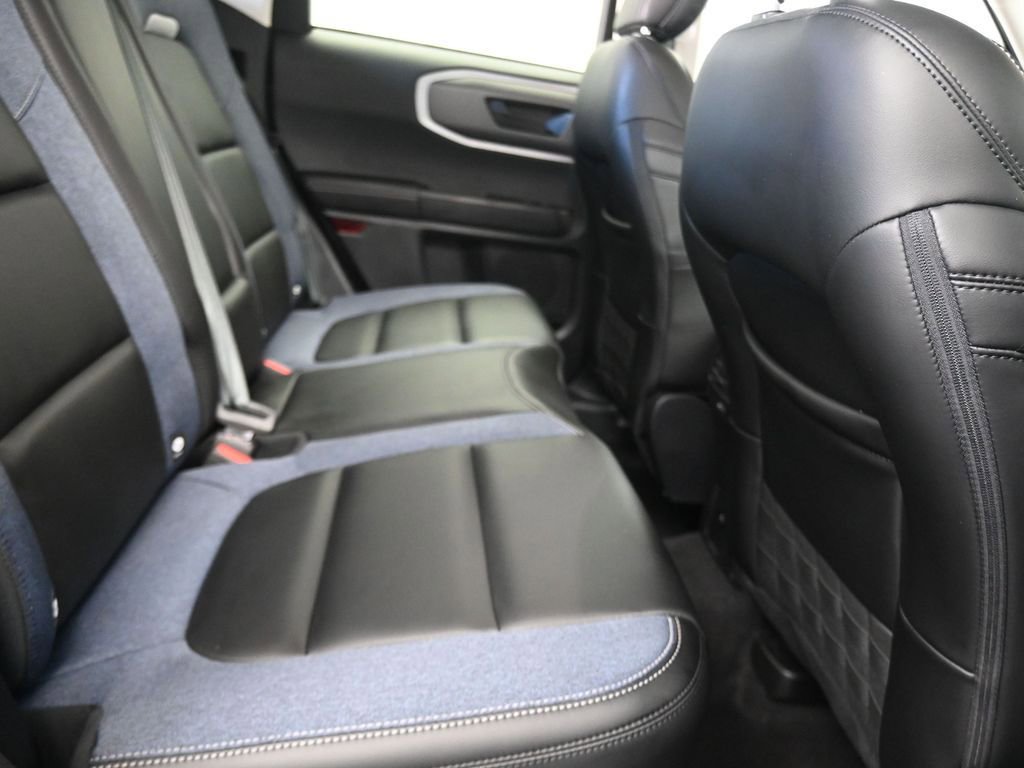 Used 2025 Ford Bronco Sport Outer Banks image 18