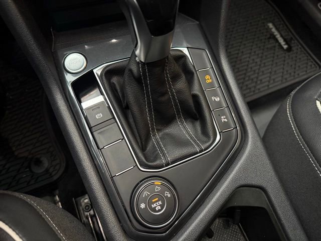 Used 2022 Volkswagen Tiguan SEL R-Line image 21