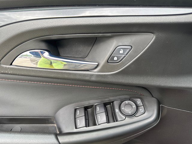 Used 2022 Chevrolet TrailBlazer RS w/ Sun and Liftgate Package image 10