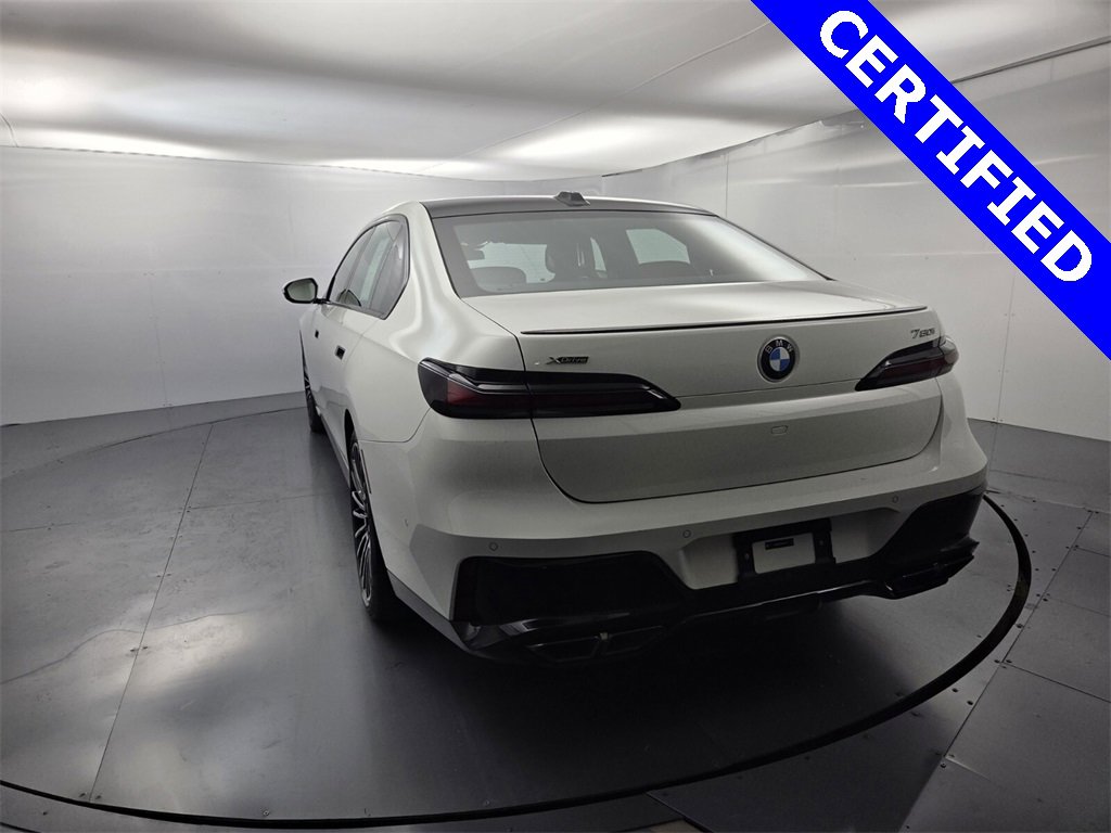 Certified 2025 BMW 760i xDrive image 14