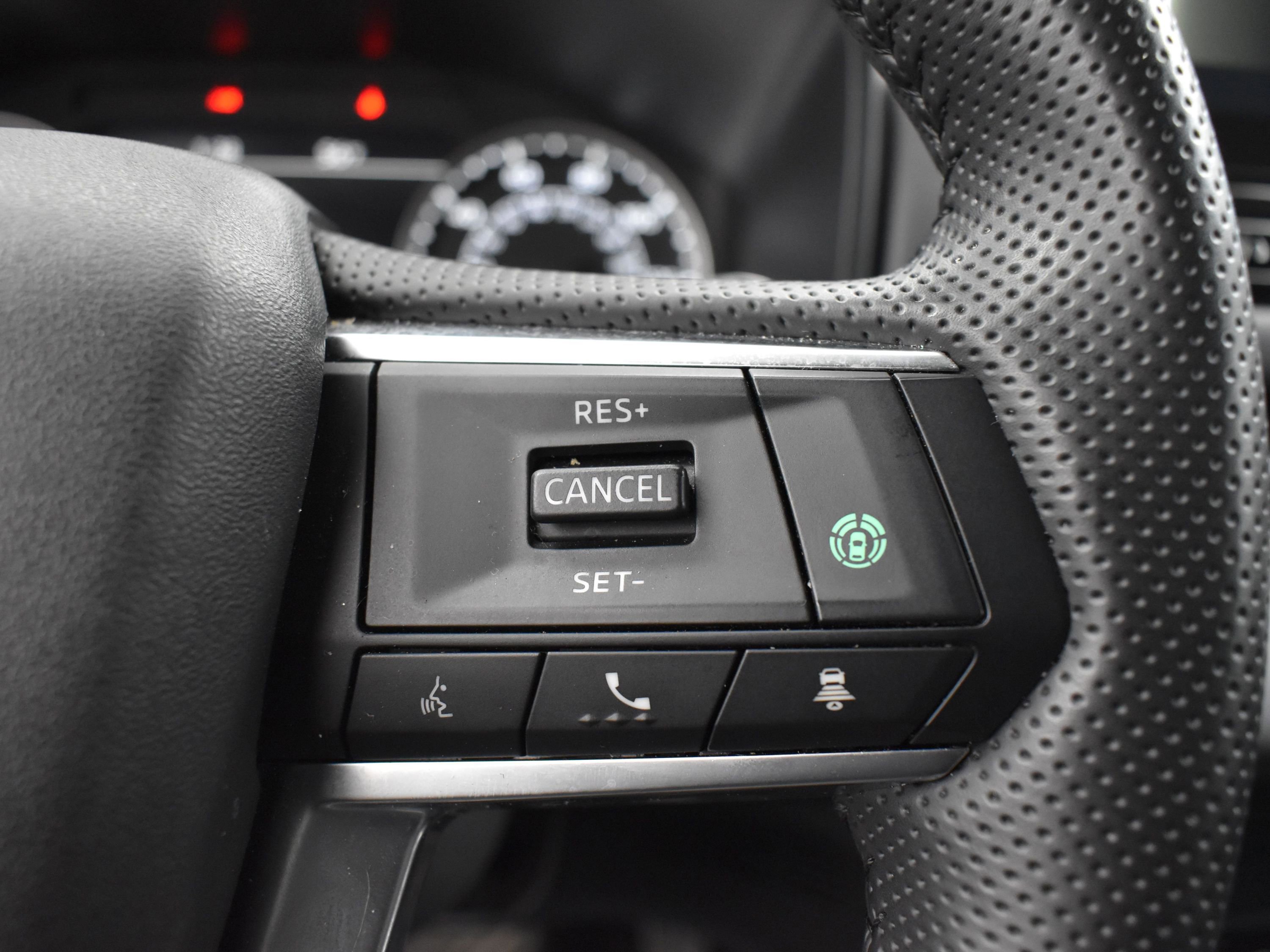 Used 2025 Mitsubishi Outlander AWD image 10