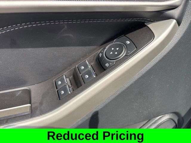 Used 2023 Ford Explorer XLT image 13