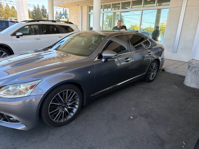 Used 2013 Lexus LS 460 w/ F-Sport Pkg RWD image 2