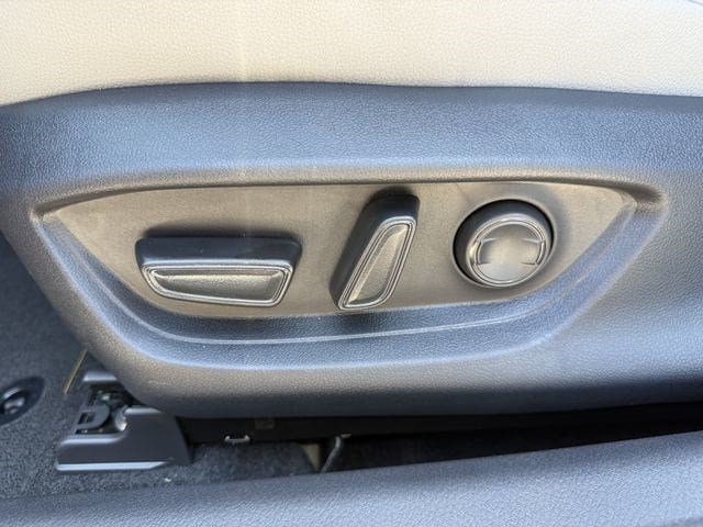 New 2026 Toyota Camry SE w/ Convenience Package FWD image 25