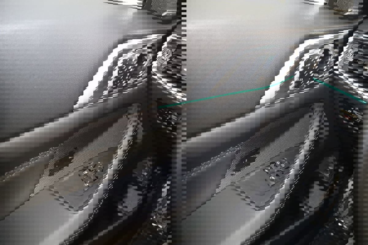 Used 2021 BMW M4 Coupe w/ Executive Package image 48