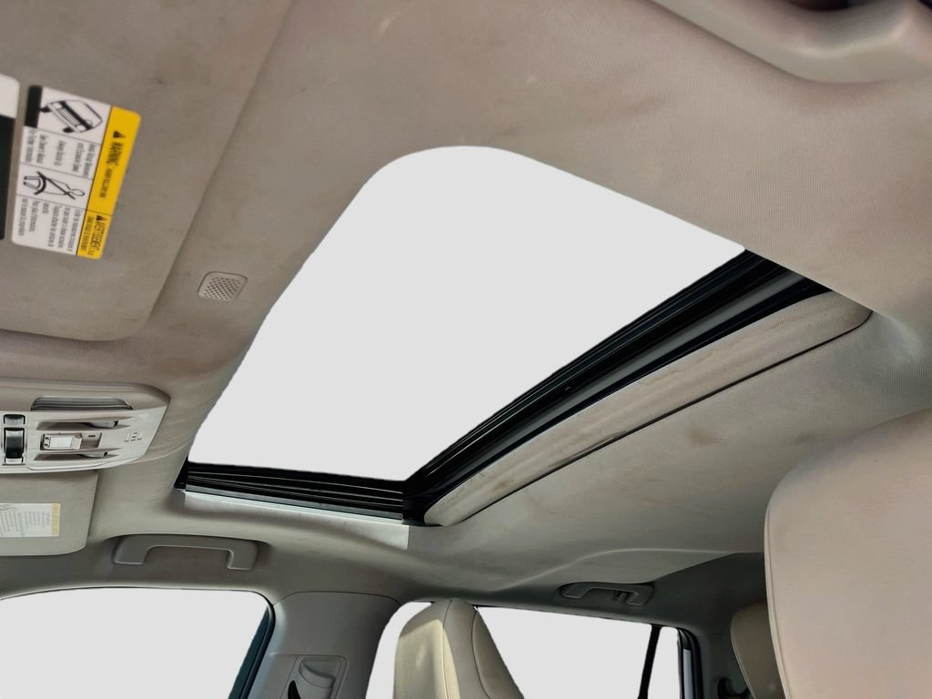 Used 2020 Toyota Highlander XLE FWD image 22