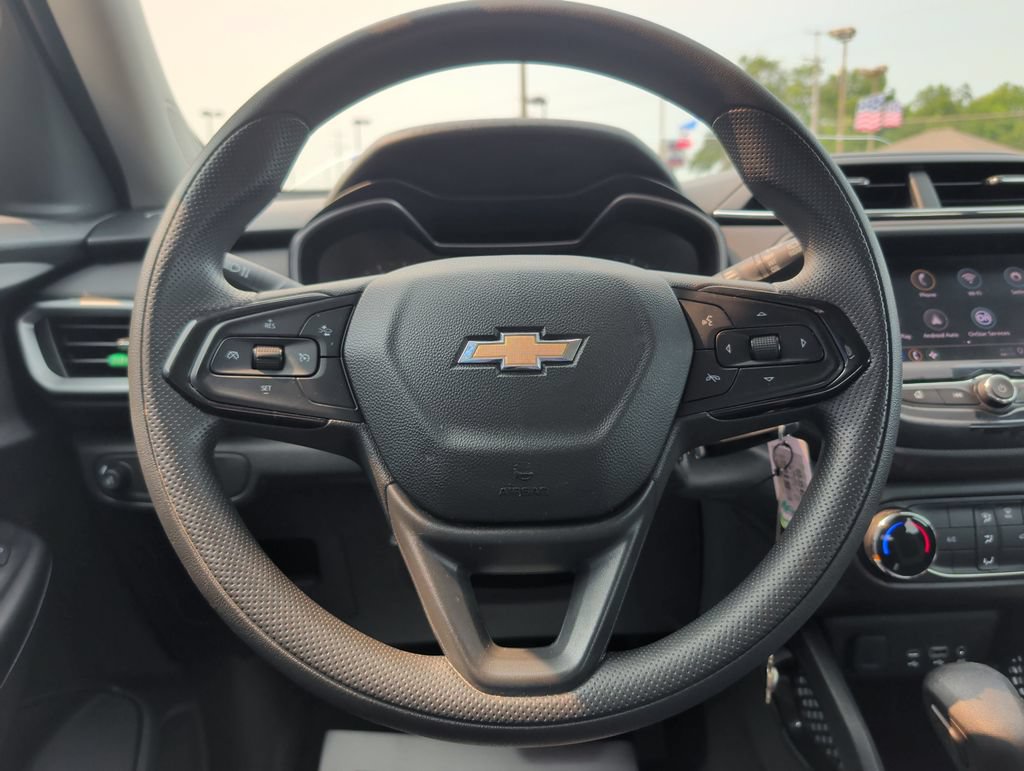 Used 2022 Chevrolet TrailBlazer LS FWD image 11
