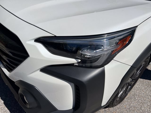 Certified 2025 Subaru Outback Onyx Edition AWD/4WD image 26