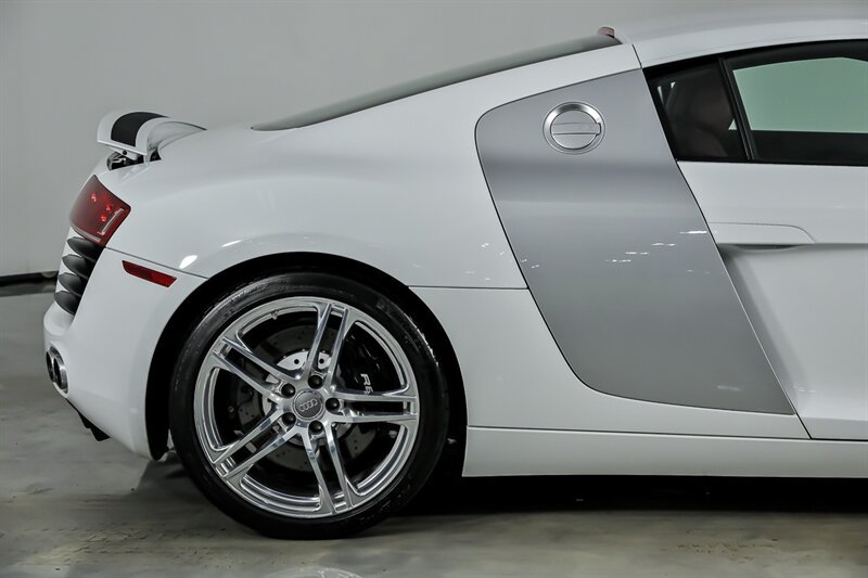 Used 2009 Audi R8 V8 AWD/4WD image 14