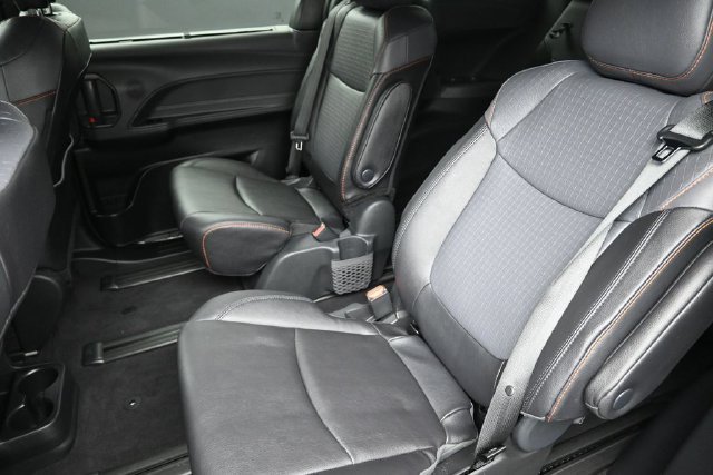 Used 2024 Toyota Sienna XSE w/ XSE Plus Package AWD/4WD image 19