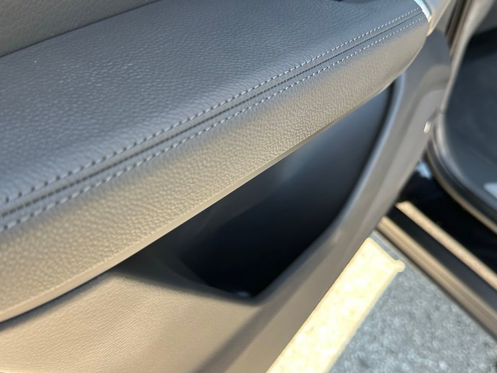 Used 2022 Porsche Cayenne E-Hybrid Coupe image 27