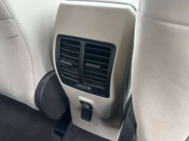 Used 2019 Ford Escape SE FWD image 22