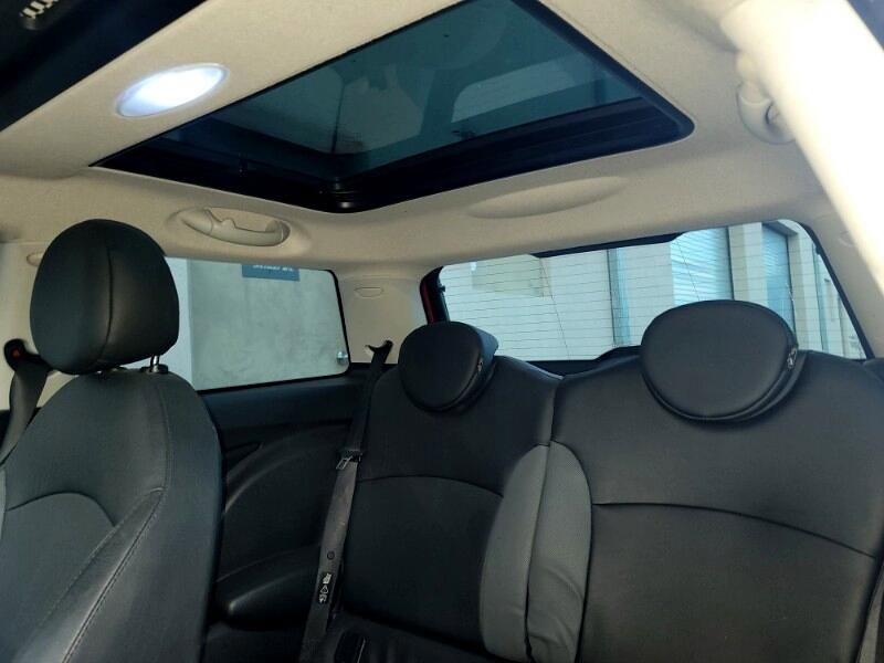 Used 2010 MINI Cooper S image 24