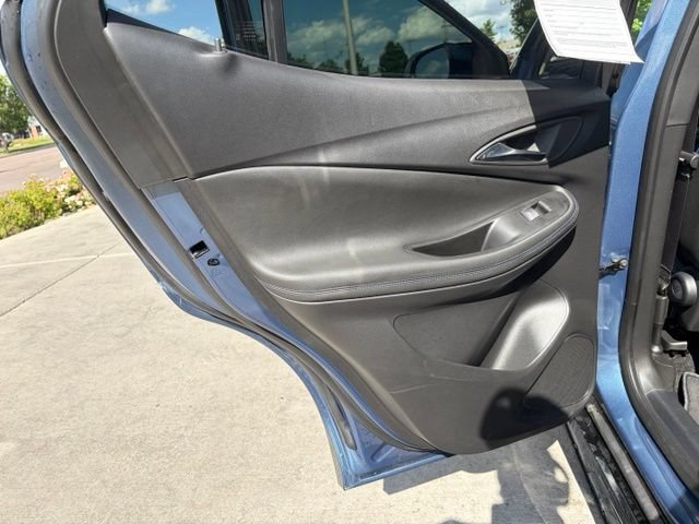 Used 2025 Buick Encore GX Sport Touring AWD/4WD image 14