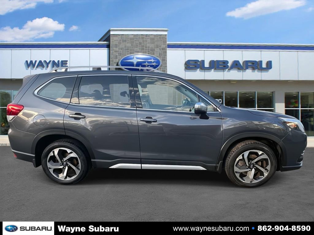 Used 2022 Subaru Forester Touring image 5