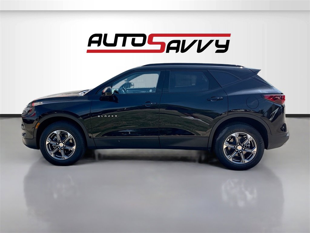 Used 2025 Chevrolet Blazer LT image 4