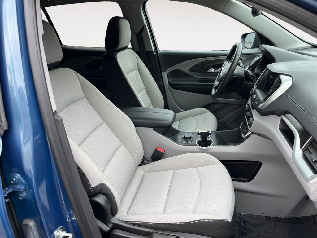 Used 2024 GMC Terrain SLE w/ Driver Convenience Package FWD image 24