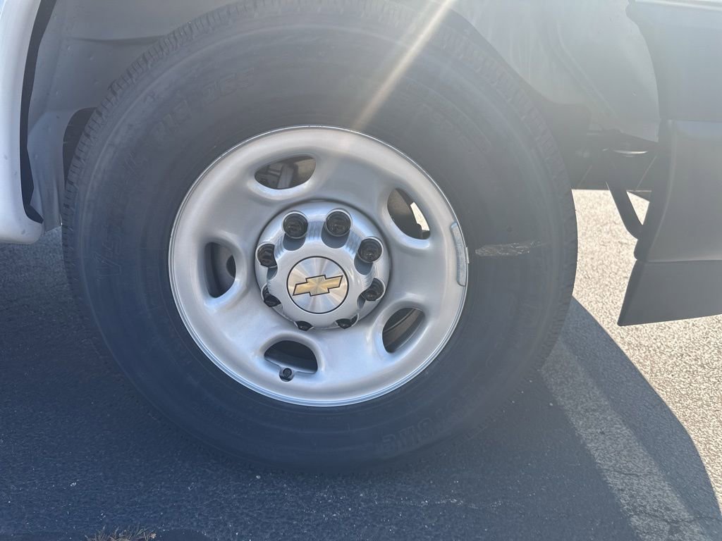 New 2025 Chevrolet Express 2500 w/ Communications Package image 22