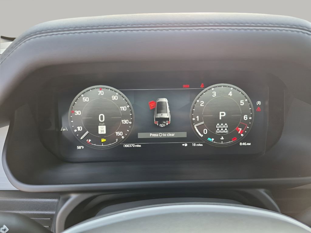 Used 2024 Land Rover Defender 130 X-Dynamic SE image 43