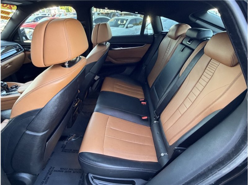 Used 2017 BMW X6 xDrive50i AWD/4WD image 23