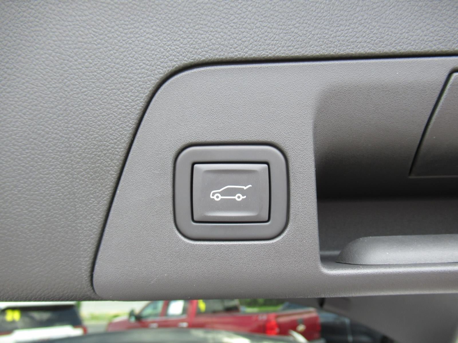 Used 2023 Buick Envision Essence w/ Sport Touring Package FWD image 34