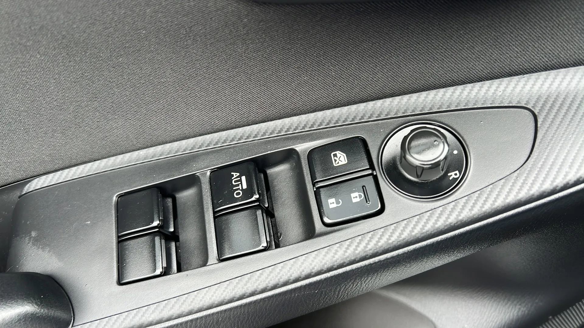 Used 2016 Scion iA image 14