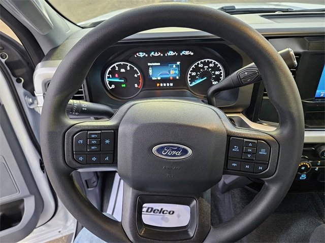 New 2025 Ford F550 4x4 Regular Cab Super Duty image 16