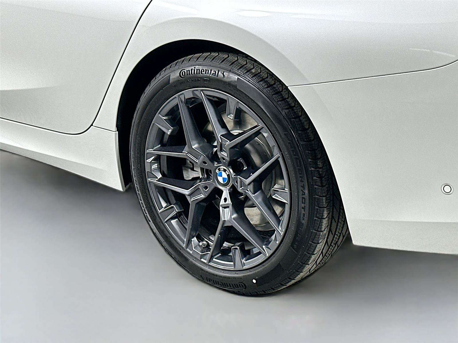 New 2025 BMW 330i Sedan w/ Premium Package RWD image 15