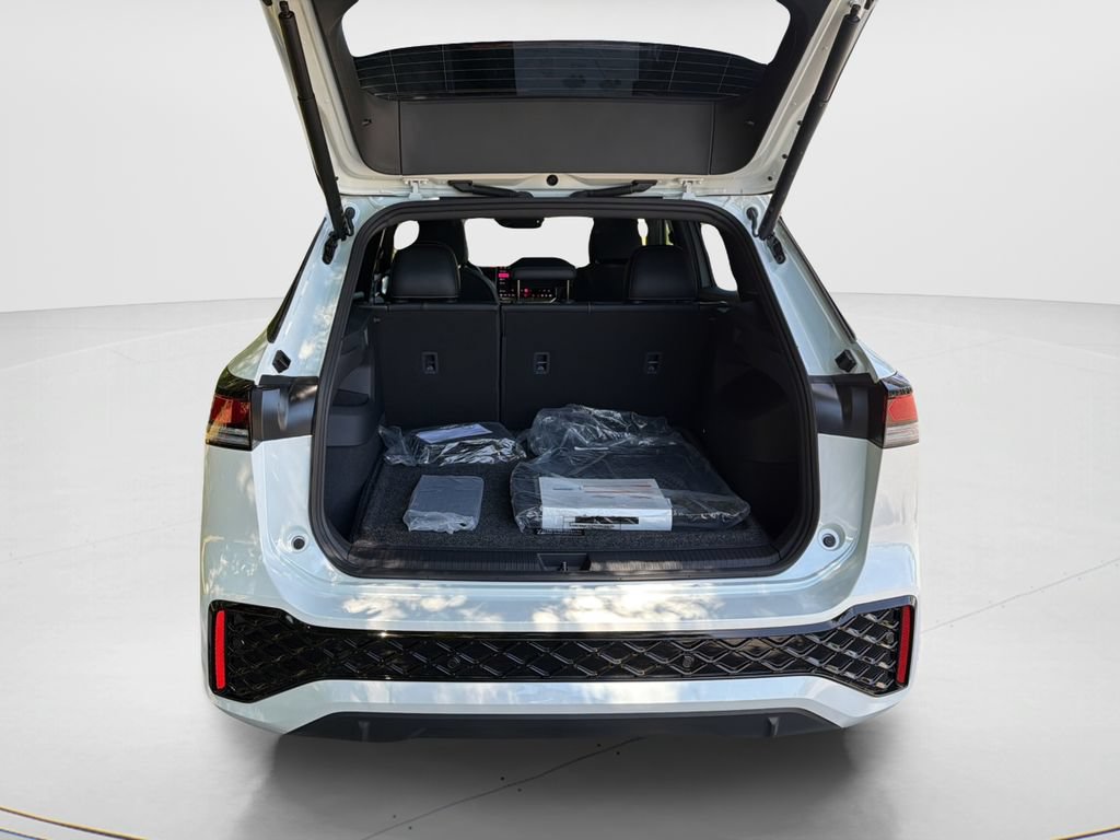 New 2026 Volkswagen Tiguan SE R-Line AWD/4WD image 9