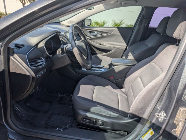 Used 2017 Chevrolet Malibu Hybrid FWD image 14