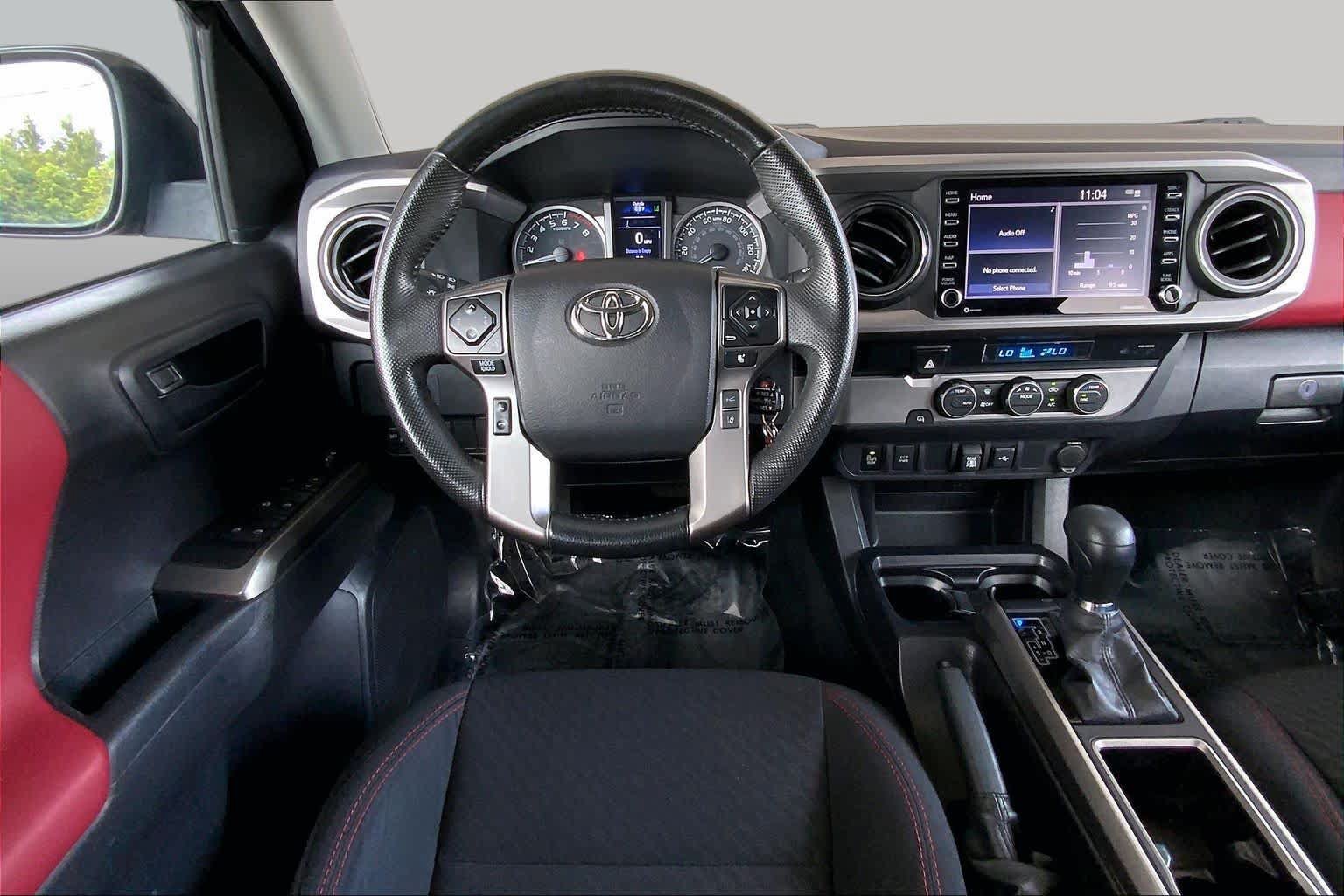 Used 2022 Toyota Tacoma SR5 w/ Technology Package RWD image 6