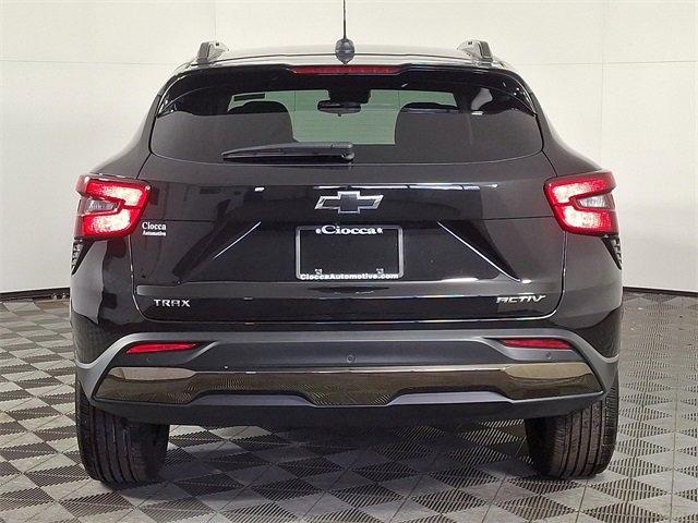 Used 2025 Chevrolet Trax ACTIV w/ Driver Confidence Package image 8