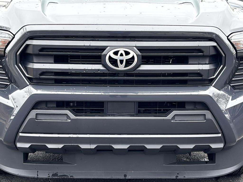 Used 2024 Toyota Tacoma SR image 9