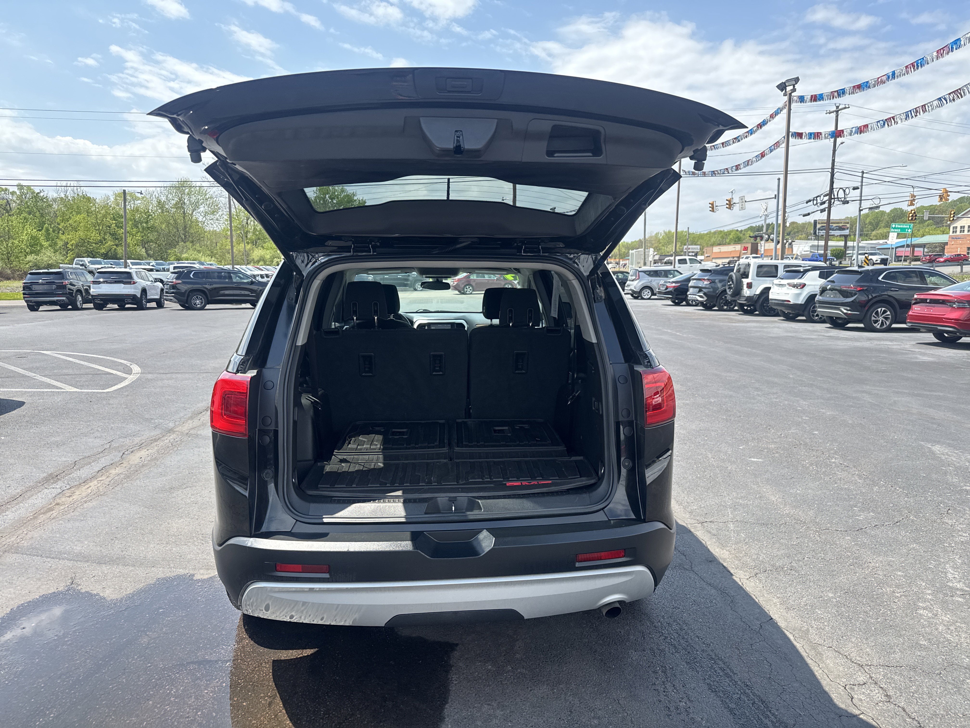 Used 2019 GMC Acadia SLE AWD/4WD image 5