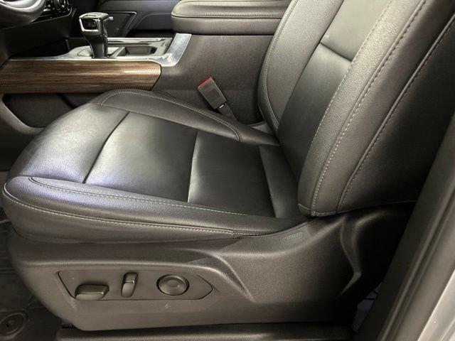 Used 2024 Chevrolet Silverado 1500 RST AWD/4WD image 7